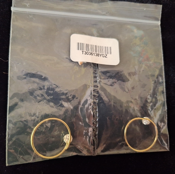 🎁Giani Bernini Crystal Ball Small Hoop Earrings, 0.82 - Picture 6 of 7